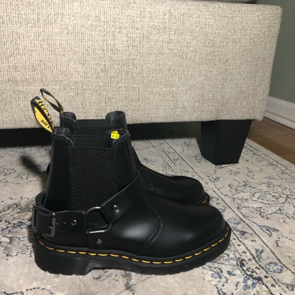 Dr. Martens Wincox Boots Black - Picture 5 of 10